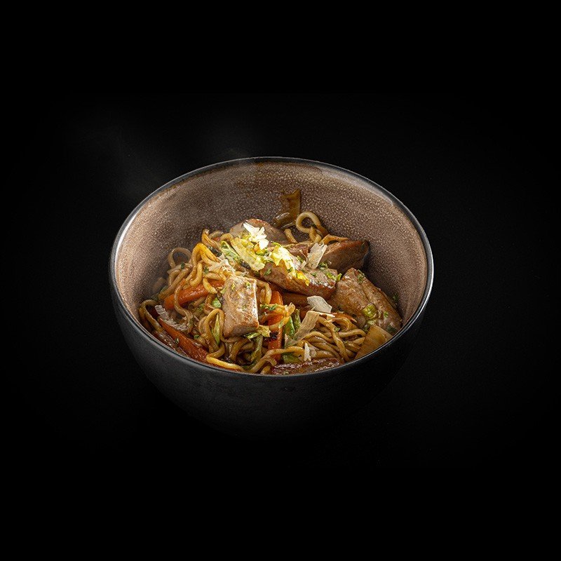 Yakisoba tonyina vermella salvatge